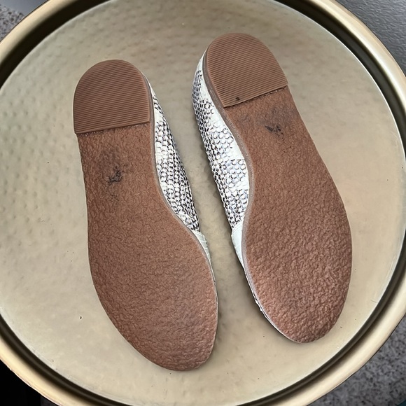 Lucky Brand Bernice Flats - Picture 6 of 11